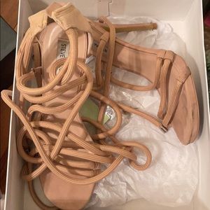 STEVE MADDEN blush nubuck heel